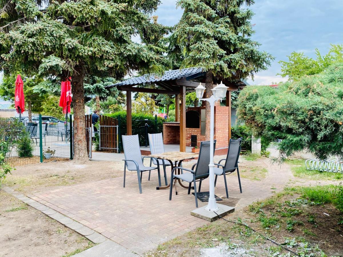 Pension Florion Бернбург Екстер'єр фото