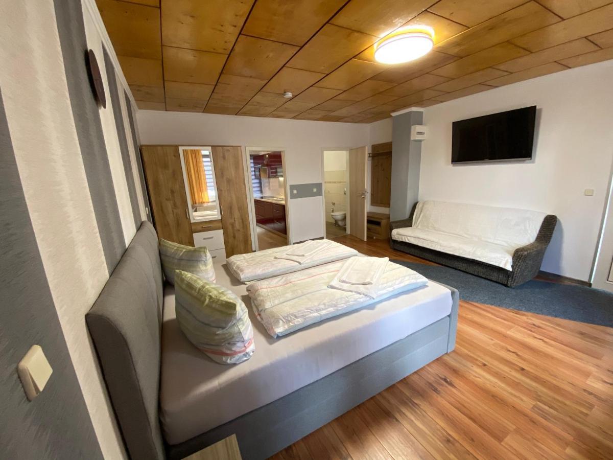 Pension Florion Бернбург Екстер'єр фото